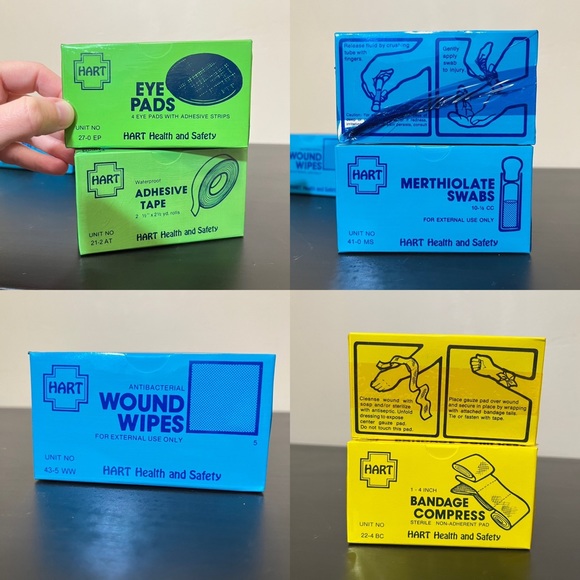 Vintage Hart Wall Mounted First Aid Kit with Original Partial Supplies - Picture 6 of 14